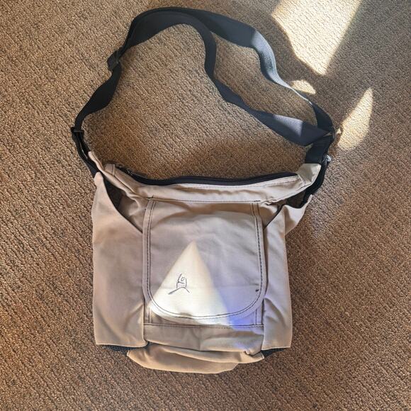 Overland Equipment canvas travel bag crossbody purse lots of pockets khaki - Picture 3 of 7